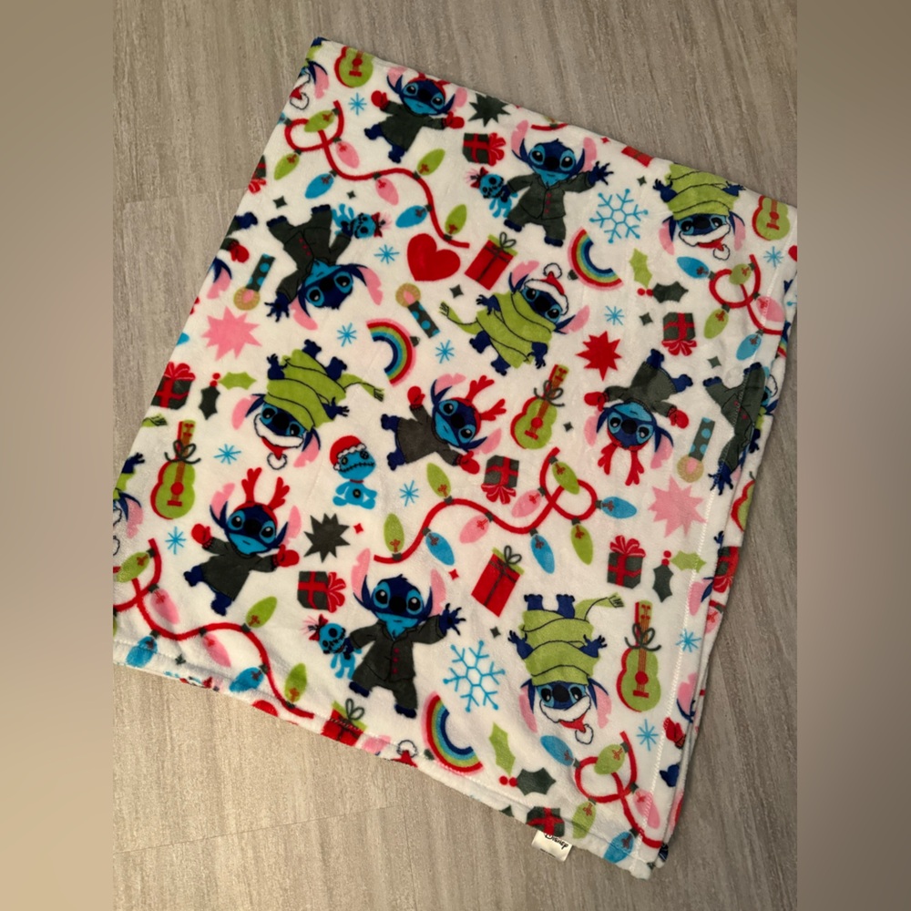 Disney’s “Stitch” Christmas plush throw blanket